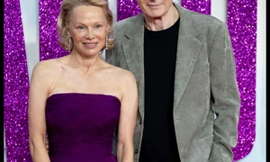 pamela anderson liam neeson profimedia (1) jpg