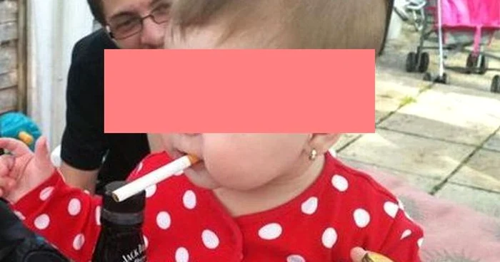 Bebeluşul cu ţigara în gură
