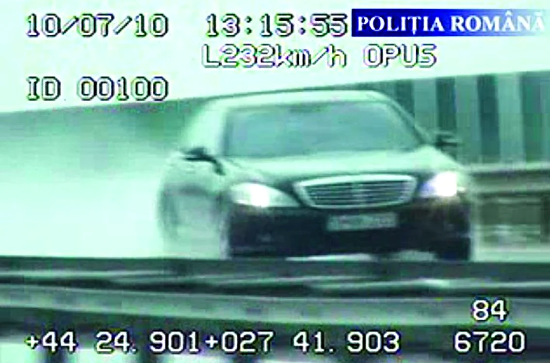 
    Un bucureştean i-a uimit pe poliţişti pe Autostrada Soarelui  