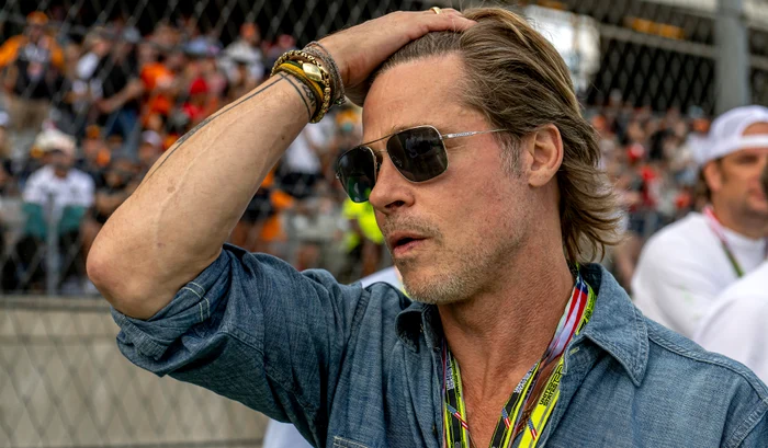 VIDEO Brad Pitt și-a pus echipa de filmare pe fugă după ce a mâncat patru farfurii de fasole cu șuncă. „De atunci, mă controlez”