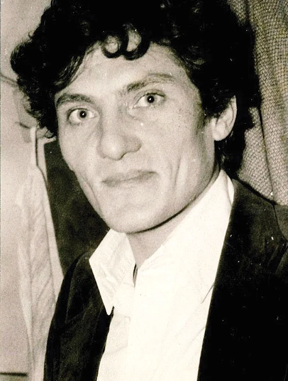 Actorul s-a făcut  călugăr în 1990