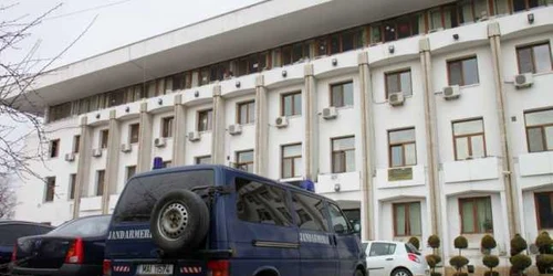 Procurorii DNA Constanta fac perchezitii la sediul Consiliului Judetean Constanta FOTO Mediafax
