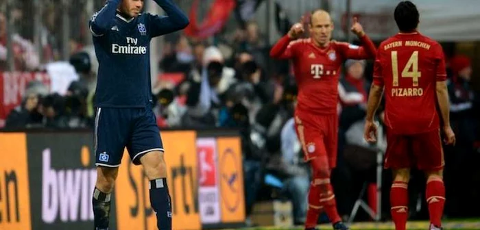 Heiko Westermann (stânga), căpitanul lui Hamburg, este şocat de dezastrul de la Munchen. FOTO: Getty Images