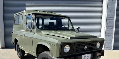 ARO 243 New York foto Eduard Palaghita jpg