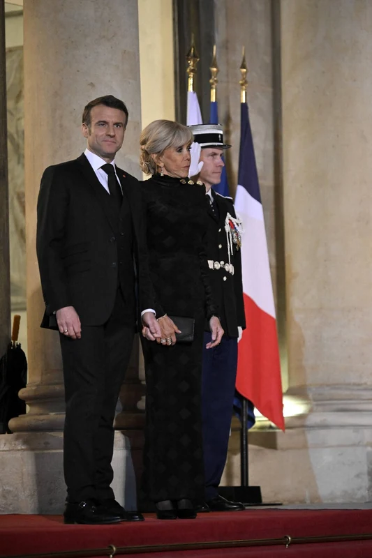 Președintele Franței alături de Prima Doamnă, Brigitte Macron