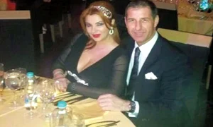 Mihaela, alături de Marian Toader (46 de  ani), primarul comunei arădene Zăbrani jpeg