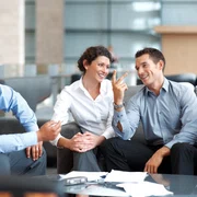 grup colegi vorbesc shutterstock 46799443 0 jpeg