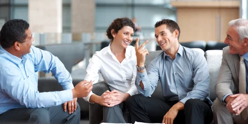 grup colegi vorbesc shutterstock 46799443 0 jpeg
