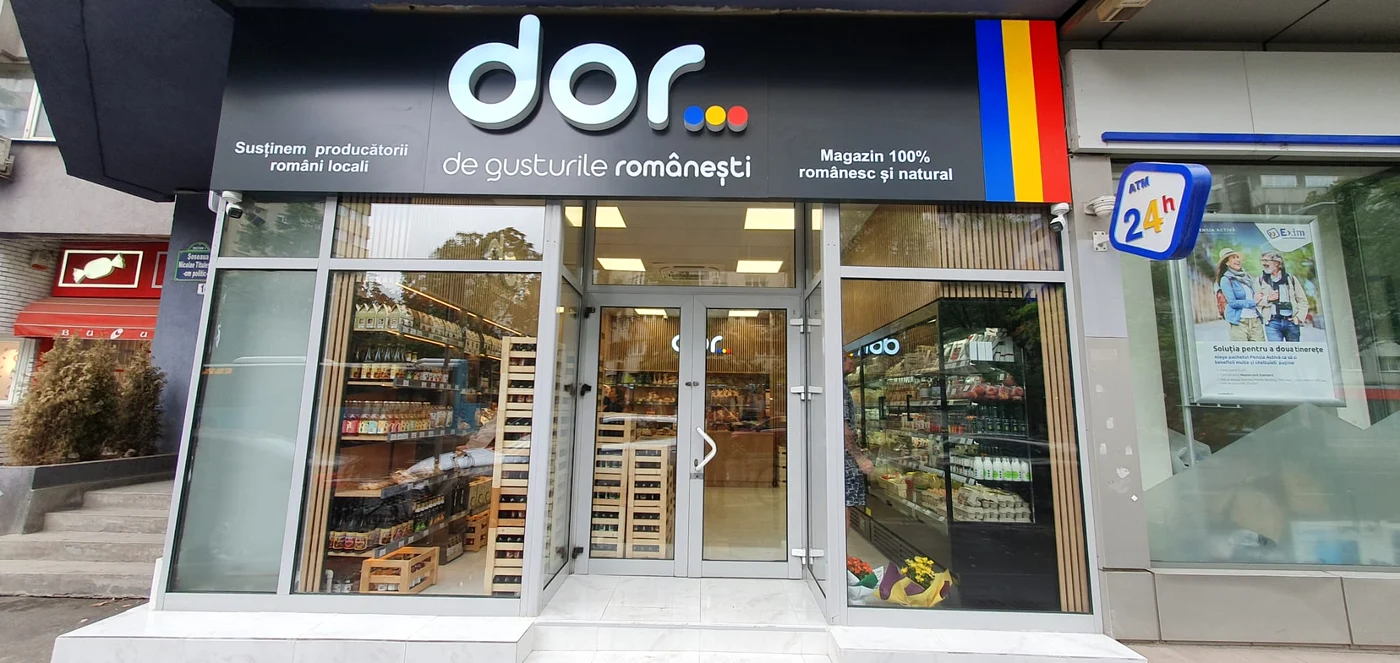 Acum, eram singurul cumpărător din magazinul Dor de pe Titulescu. foto: Click!