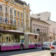 autobuz mercedes conecto cluj foto facebook emil boc