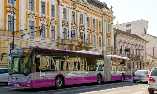 autobuz mercedes conecto cluj foto facebook emil boc