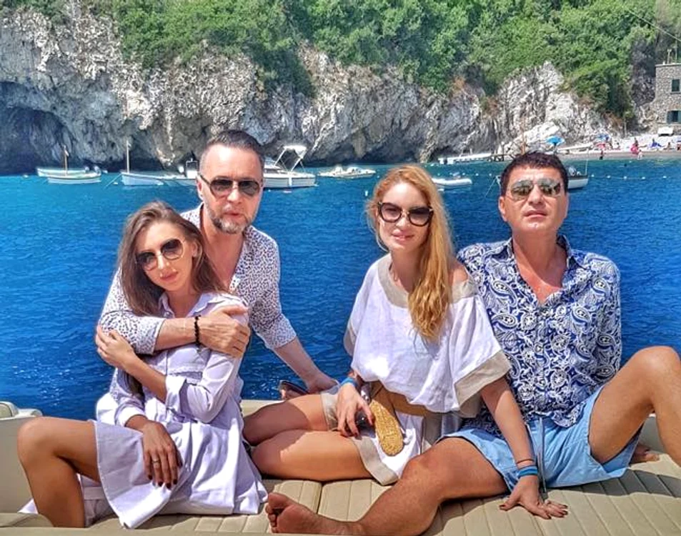 
    Pelinel și Borcea vor fi nași la nunta milionarului Nicușor Stan  