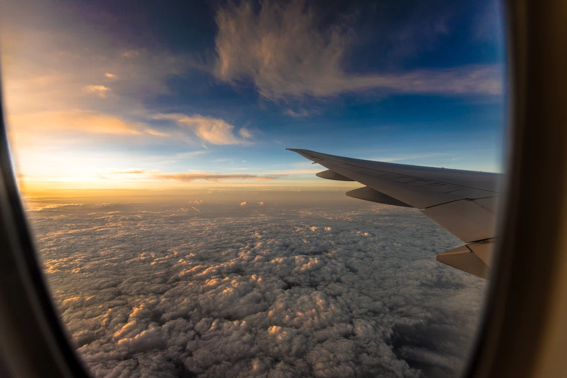 Cum combateți răul de avion și ce puteți face pentru a-l preveni. Foto: pixabay.com