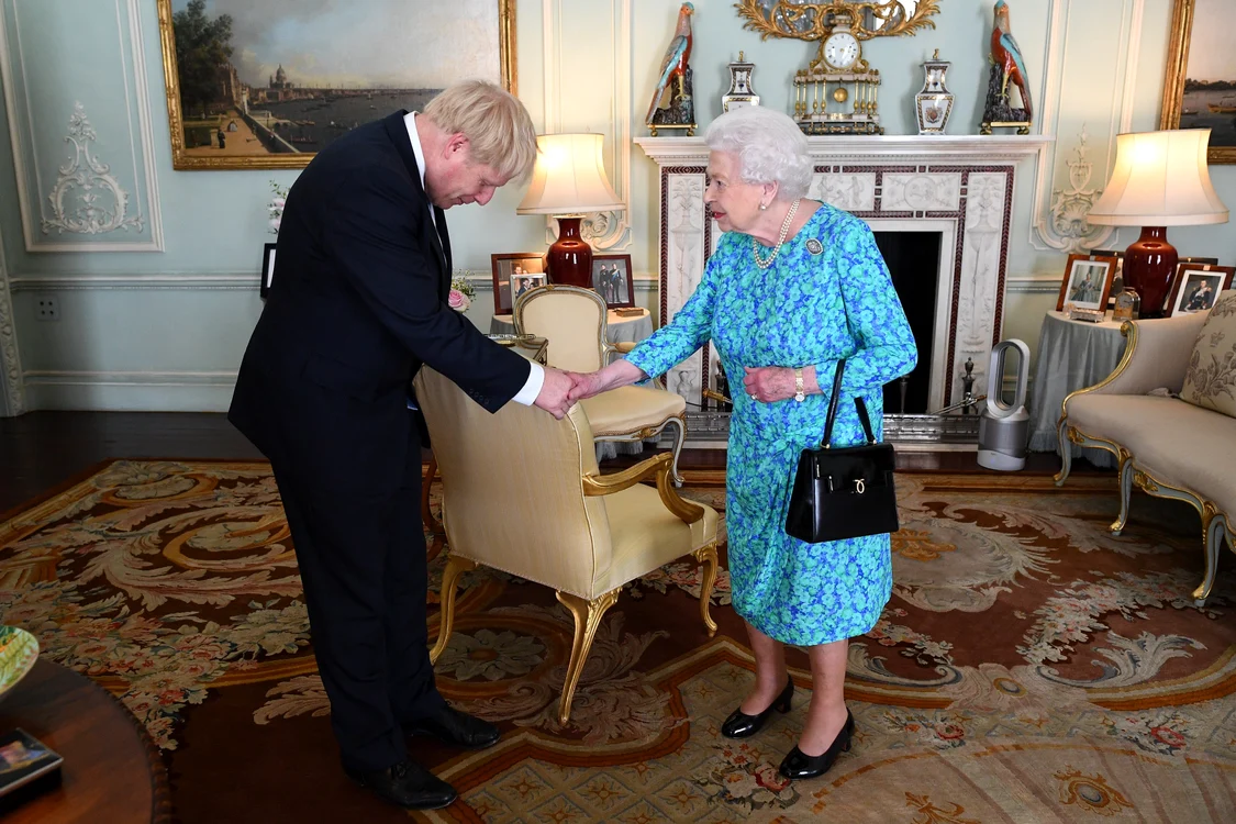 Boris Johnson și regina Elisabeta / Foto Arhivă