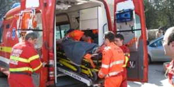 Bărbatul a fost transportat la spital