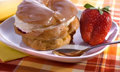 choux a la creme cu gem jpeg