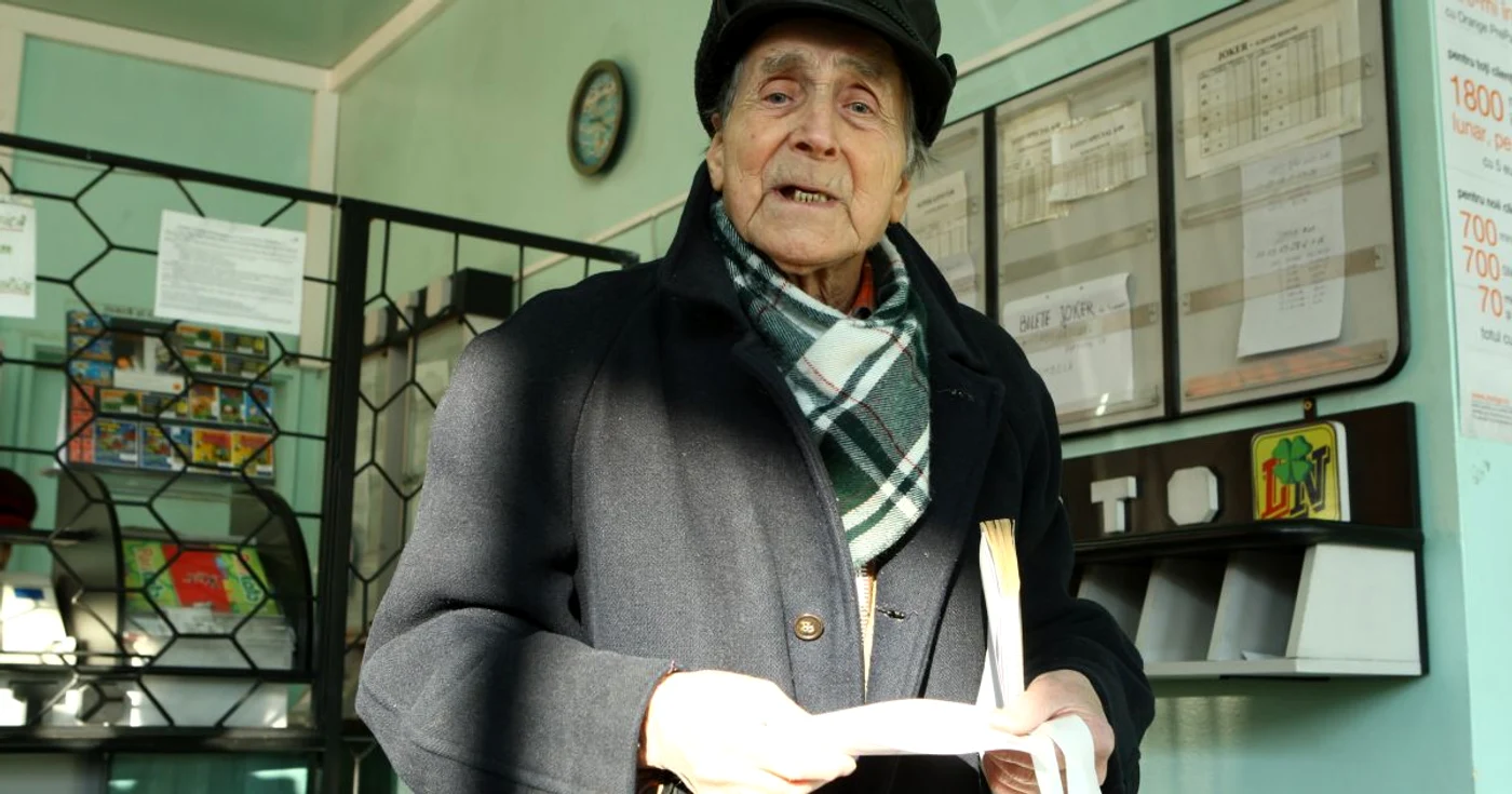 Simion Ene joacă la Loto din anul 1952