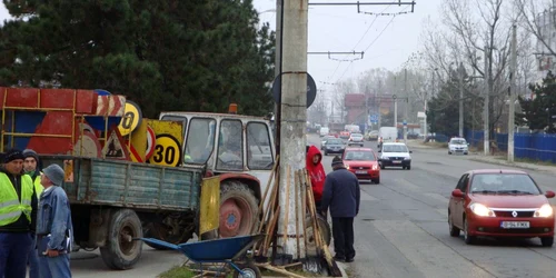 În aşteptarea asfaltului