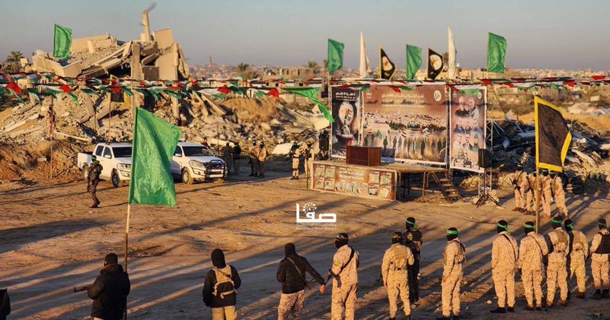 Hamas eliberează trei ostatici israelieni după 498 de zile de captivitate