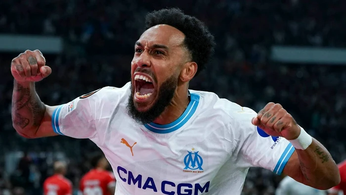 Aubameyang, celebrând un gol pentru Marseille.
