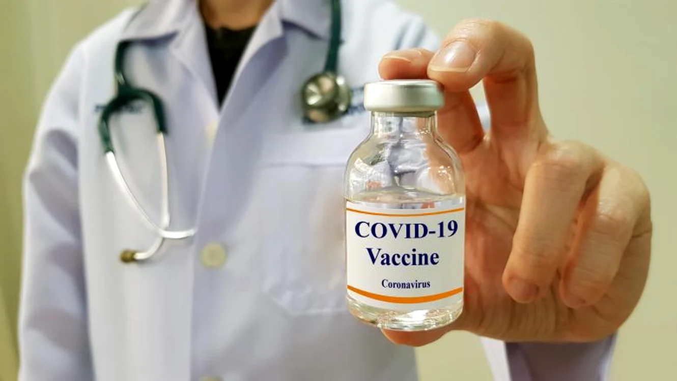 
    Dozele de vaccin pentru coronavirus ajung abia la voluntari, pentru testare Foto: Digi24  