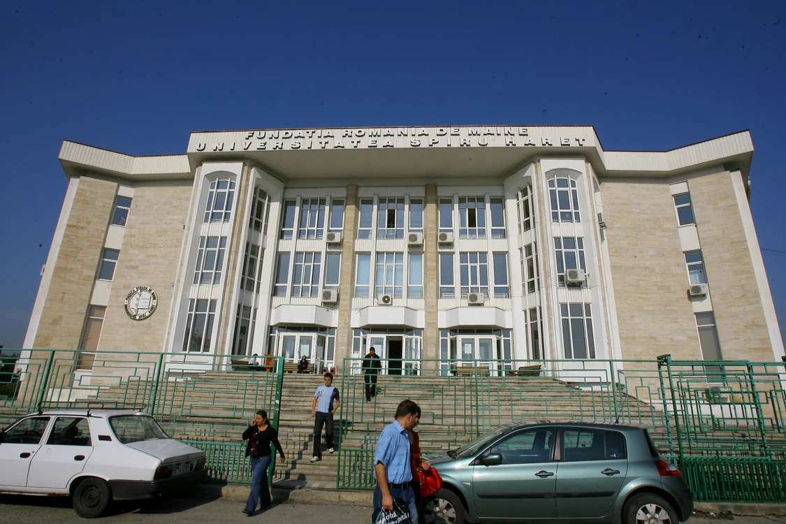 „În inflaţia de diplome din România, nu mai ştie nimeni care sunt acelea obţinute pe merit şi care pe bani“