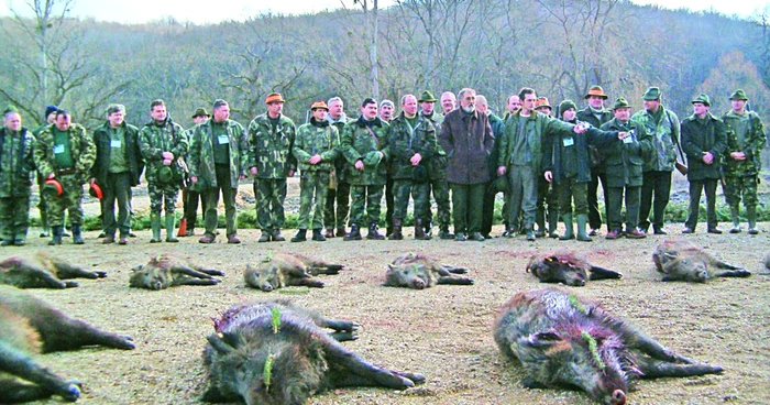 Trofeele
milionarilor invitaţi la Balc i-au îngrozit pe români   Foto: mediafax