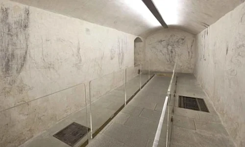 A fost descoperită o sală secretă ce conţine desene realizate de Michelangelo jpeg