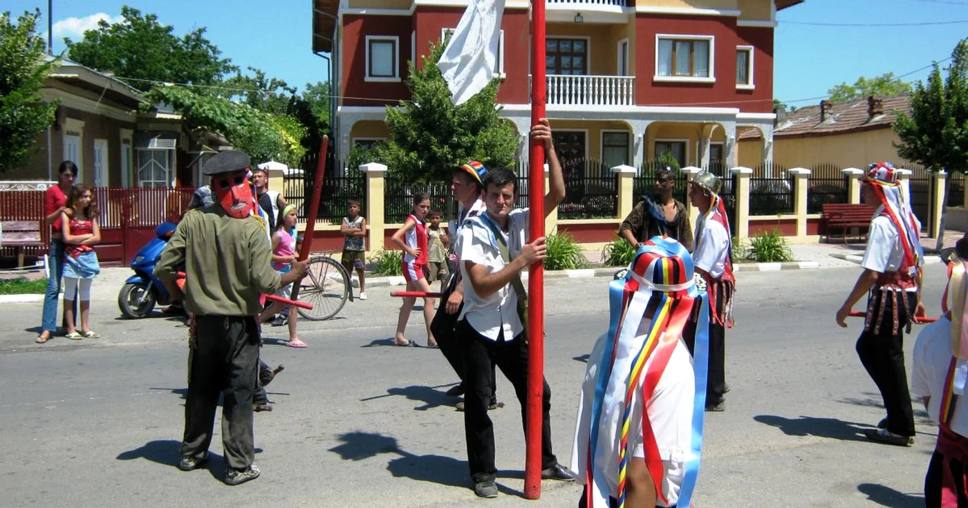 Călușarii, un ritual străvechi al românilor în ziua de Rusalii