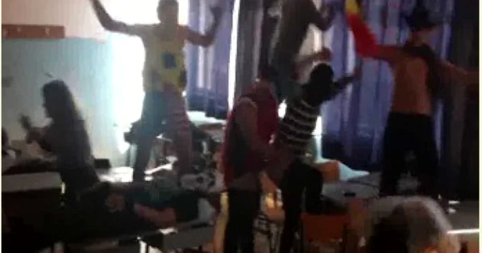 Harlem Shake la Grupul Şcolar I.N.Roman din Constanţa FOTO realitatea.net