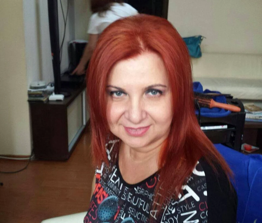
    Carmen Şerban şi-a făcut "nunta" La Măruţă Foto Arhivă Personală  