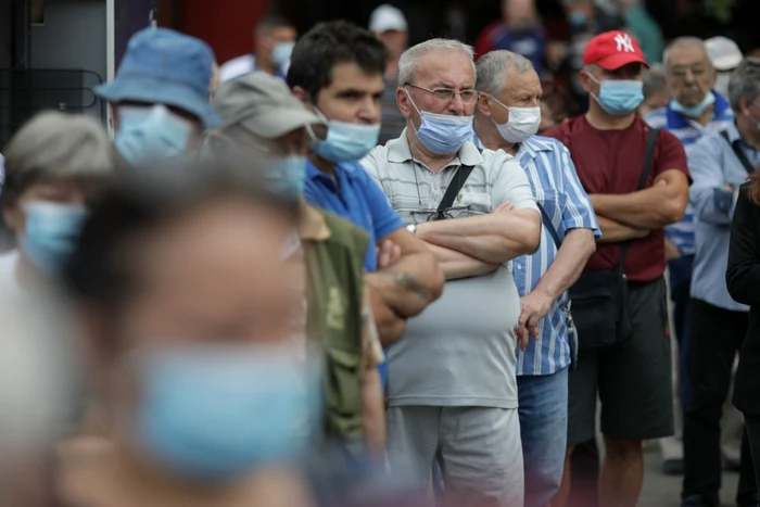 Andrei Baciu a arătat că vaccinarea reprezintă soluţia la "îndemână" până la o eventuală apariţie a unui tratament "care să îşi facă efectul"  FOTO Inquam Photos / Octav Ganea