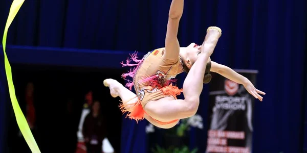 denisa mailat gimnastica ritmica jpeg