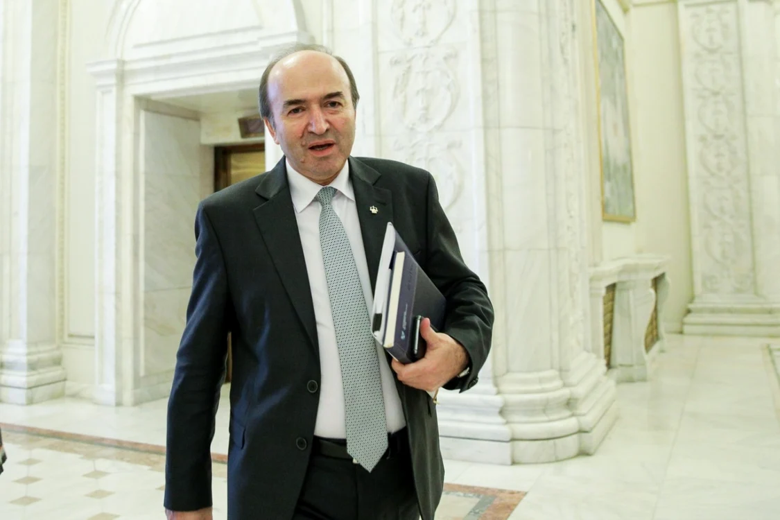 Tudorel Toader Inquam Photos / George Calin