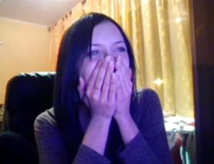Tânăra nu s-a aşteptat niciodată ca o primă întâlnire să decurgă aşaFoto Youtube