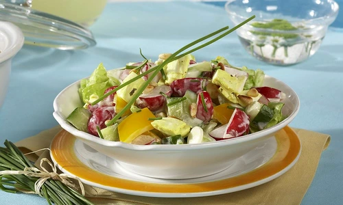 salata ridichi sos iaurt jpeg