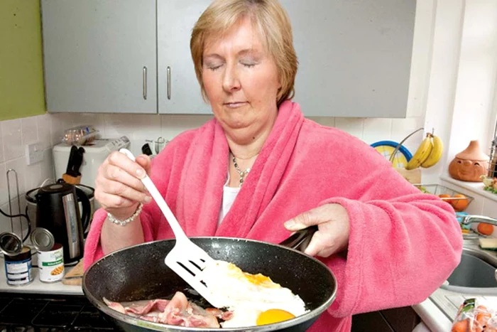 Lesley Cusack (Fotografii: photoland/caters)