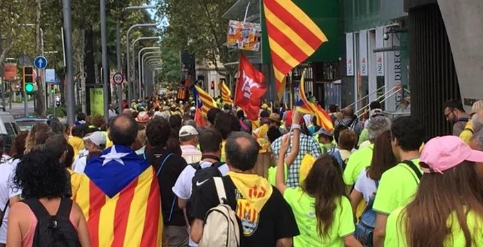 Defilare a separatiştilor catalani la Barcelona, cu ocazia „Diada“, sărbătoarea lor „naţională“ FOTO La Vanguardia