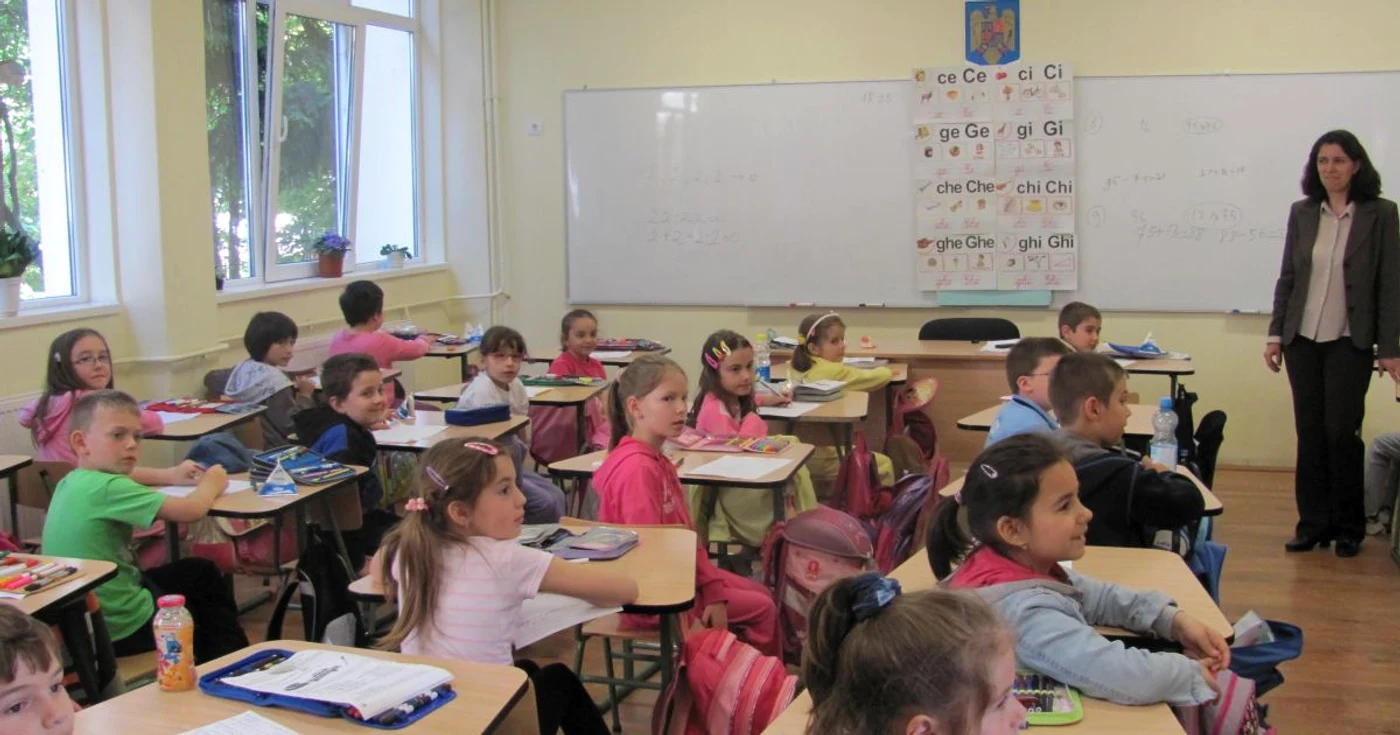 Cel mai probabil, copiii vor avea aceeaşi învăţătoare din clasa pregătitoare până în clasa a IV-a