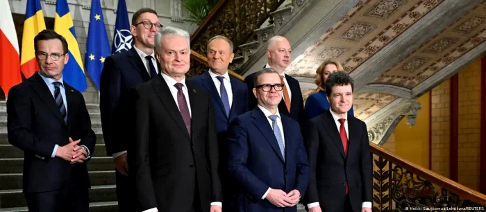 Nicușor Dan alături de ceilalți șefi de stat și de guvern din țările flancului estic al NATO