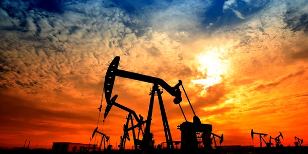 petrol sonda foto shutterstock