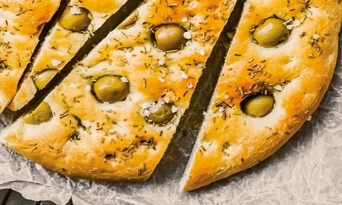 focaccia cu masline jpg