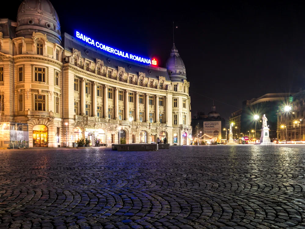 Sediul BCR din Piața Universității din București