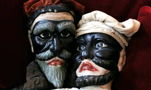 Charleville şi marionetele lumii jpeg