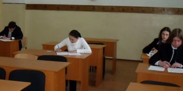 Bacalaureatul începe astăzi