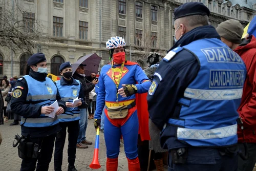 Protest în Bucureşti faţă de măsurile anti-Covid 3 aprilie 2020 FOTO Mediafax / Alexandru Dobre