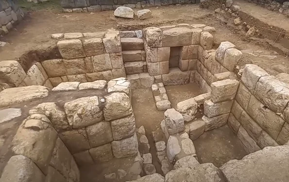 Un complex de băi incașe, descoperit în Peru (foto: captură video Youtube)