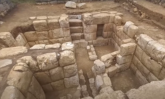 Un complex de băi incașe, descoperit în Peru (foto: captură video Youtube)