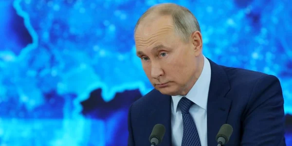 Vladimir Putin sustinand conferinta anuala cu presa 2020 FOTO EPA-EFE