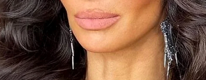 Buzele unei vedete autohtone. Foto: arhiva personală.